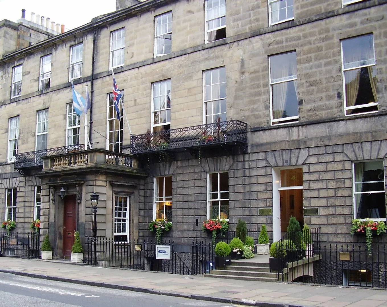 Hotel Royal Scots Club Edinburgh 3*,
